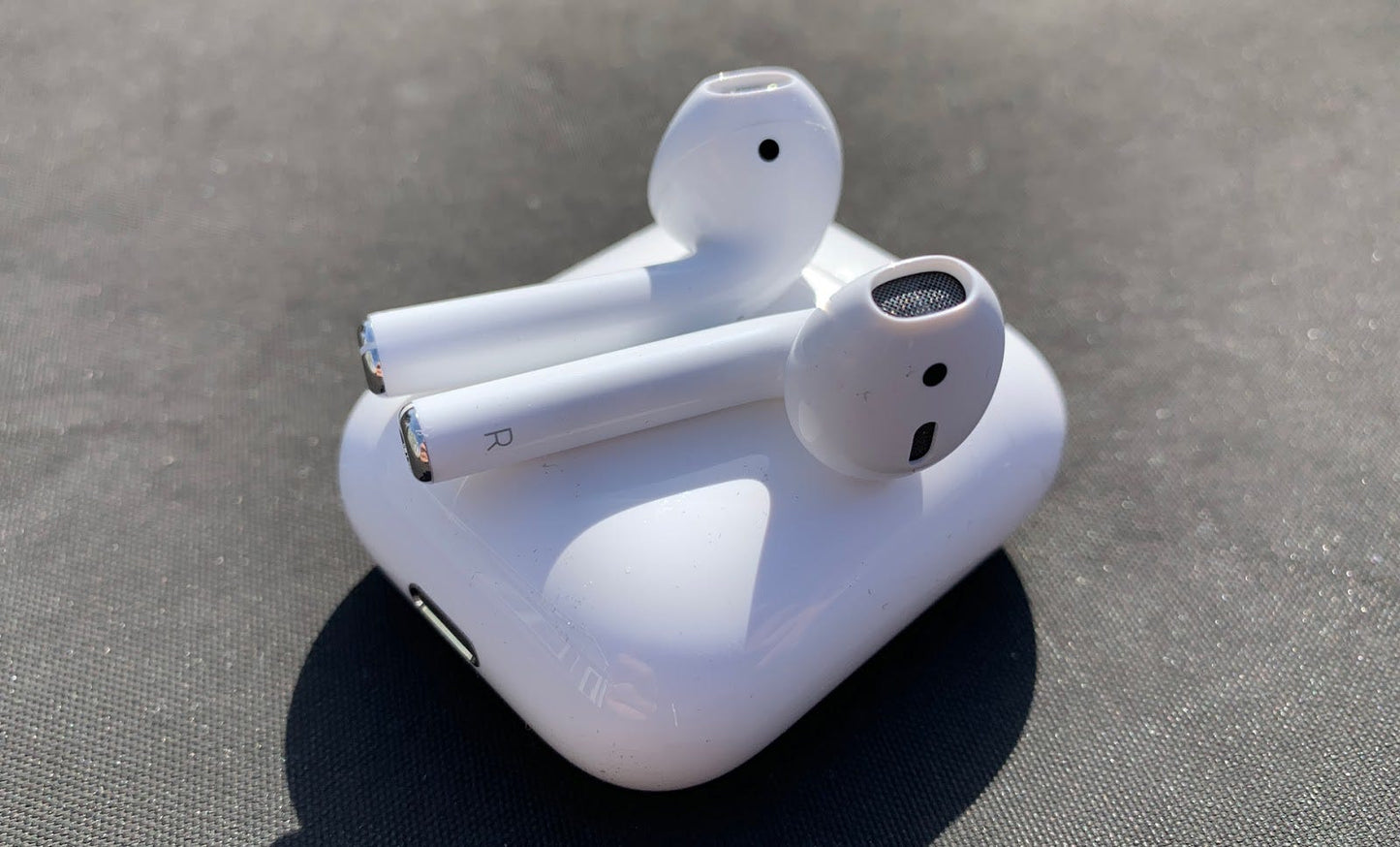 2nd generation Airpods